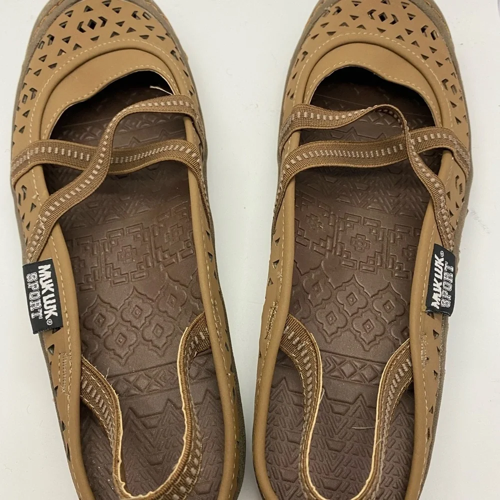 MUK LUKS Sport Brown Flat Shoes women’s‎ size 8
